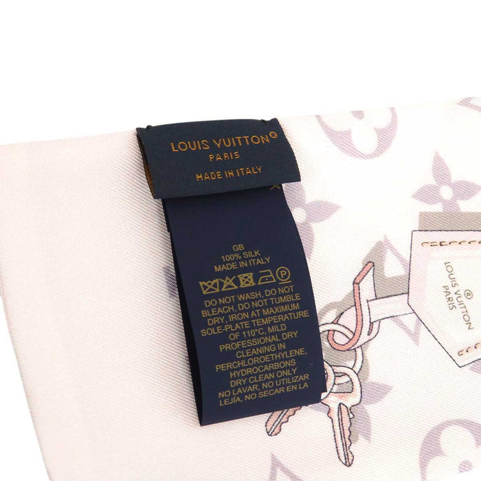 LOUIS VUITTON
LV Silk Logo
Bandeau Monogram Confidential Scarf