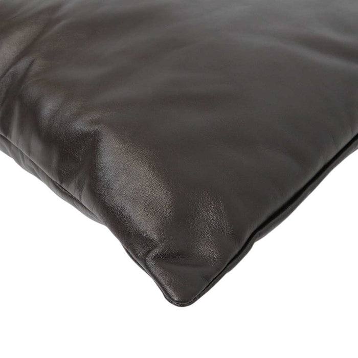 BOTTEGAVENETA 
Logo 
Leather Cushion