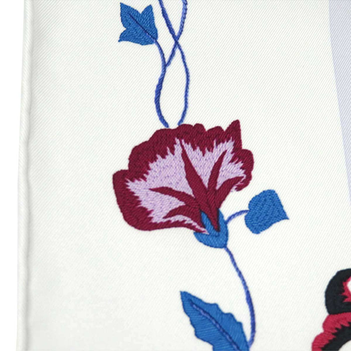 HERMES
BRIDES de GALA Flower Scarf Large Silk
Carré 90 Brides Fleuries Bride Fleuri