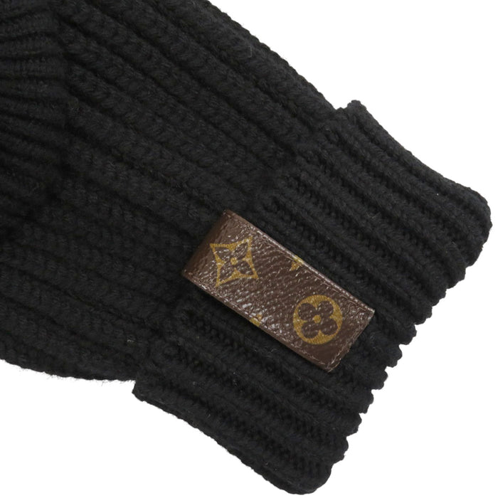 路易威登
LV 标志 高领 羊毛混纺 羊绒混纺 RW212B IP9 FLKL69
变形 罗纹 针织 毛衣