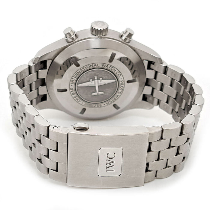 IWC
Pilot Watch Chronograph
With Box and Warranty Card