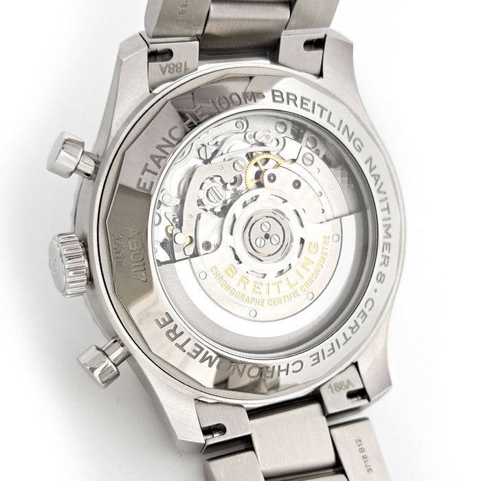 BREITLING
Navitimer
With box and warranty card