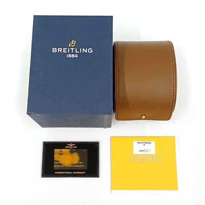 BREITLING
Navitimer
With box and warranty card