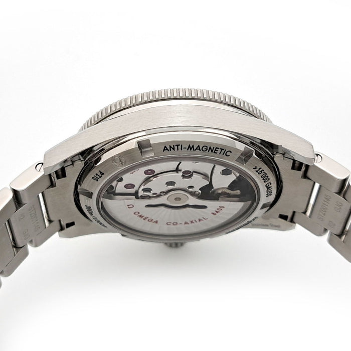 OMEGA 
Seamaster 300M Co-Axial 
Avec boîte et garantie