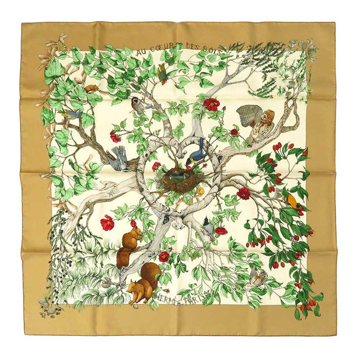 HERMES
Scarf Large Silk Squirrel Bird
Carré 90 AU COEUR DES BOIS In the Forest