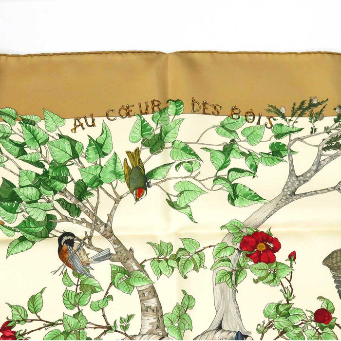 HERMES
Scarf Large Silk Squirrel Bird
Carré 90 AU COEUR DES BOIS In the Forest