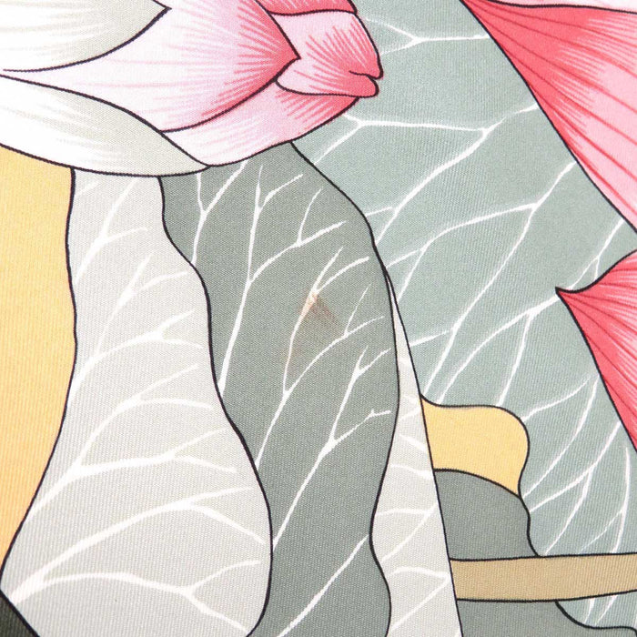 HERMES
Flower Scarf Large Silk
Carré 90 FLEURS DE LOTUS Lotus Flower