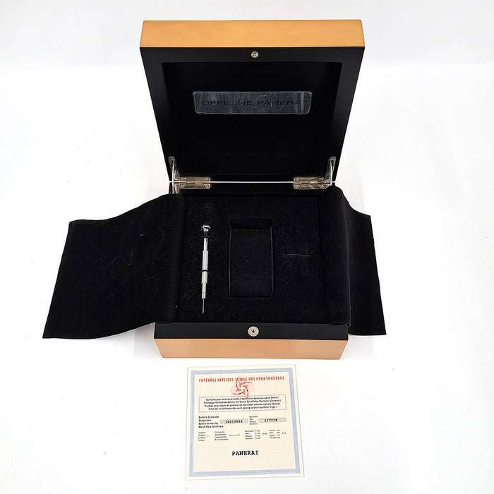 OFFICINE PANERAI
Luminor Marina
With box
