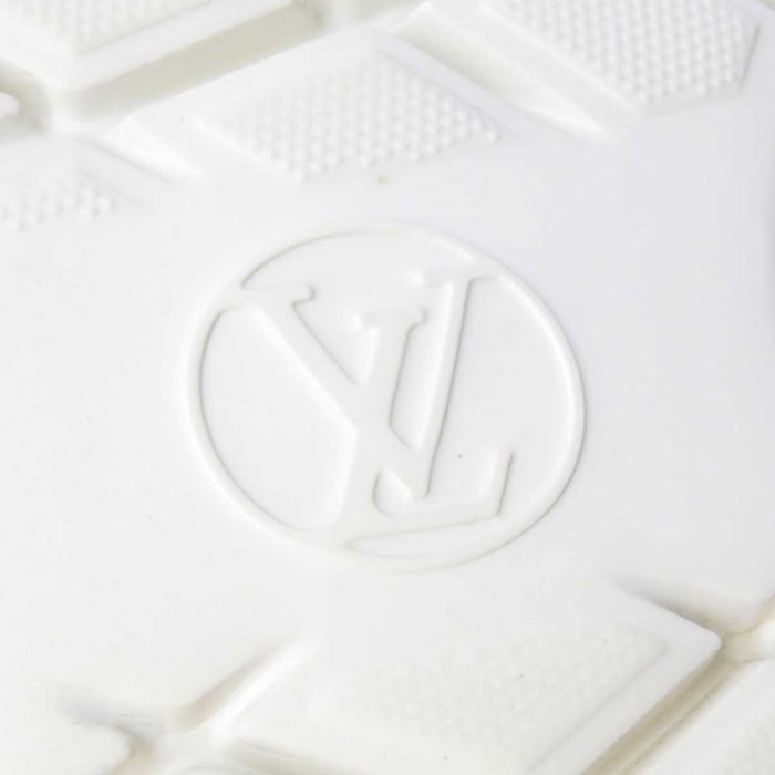 LOUIS VUITTON
LV Logo Monogram Leather Fabric
Aftergame Line Mesh Sneakers