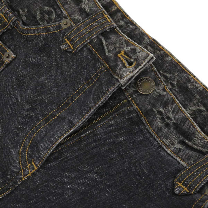 LOUIS VUITTON
LV Logo RW081WWMSK01CF7
Denim Mini Skirt
Monogram Denim