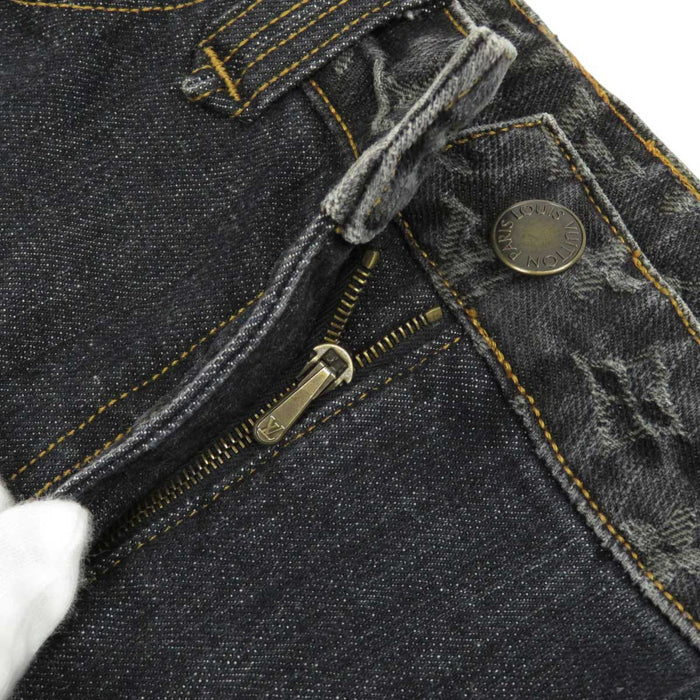 LOUIS VUITTON
LV Logo RW081WWMSK01CF7
Denim Mini Skirt
Monogram Denim