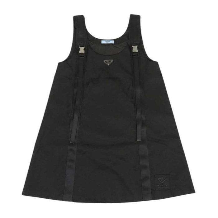 PRADA 
三角ロゴ プレート リナイロン 
Re-Nylon トライアングルロゴ ノースリーブワンピース