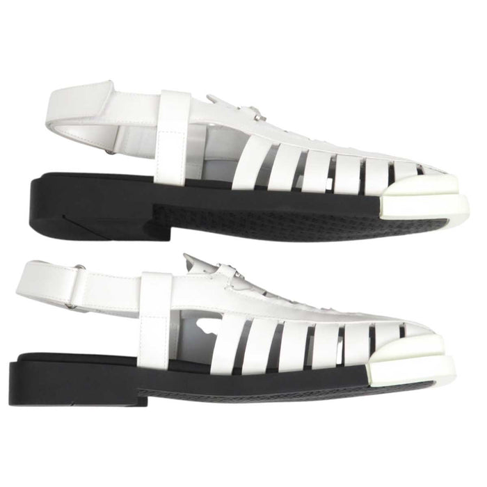 VERSACE
Flat Sandals
Medusa Sling Buckle Flat Leather Sandals