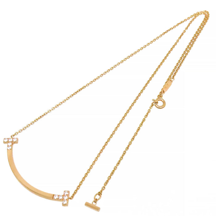 TIFFANY&Co. 
Collana T Smile media con diamante