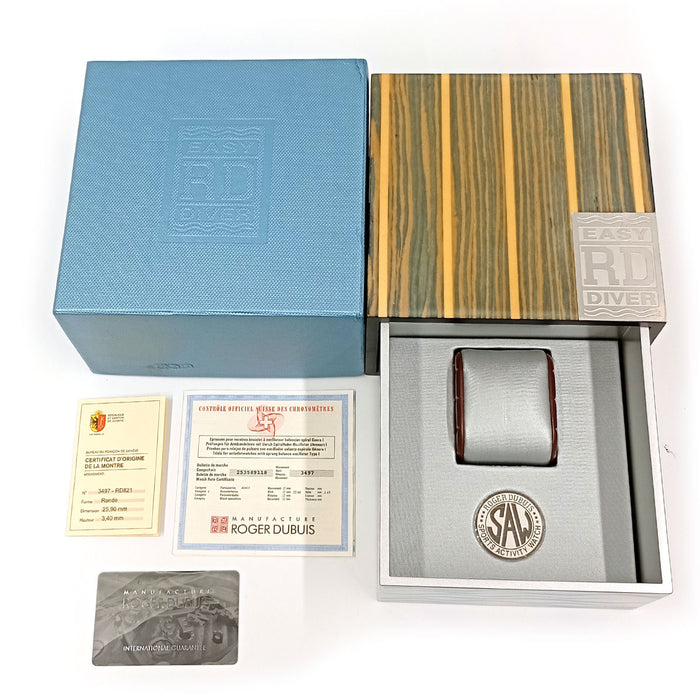 ROGER DUBUIS 
Easy Diver Chronographe 
Avec boîte et garantie