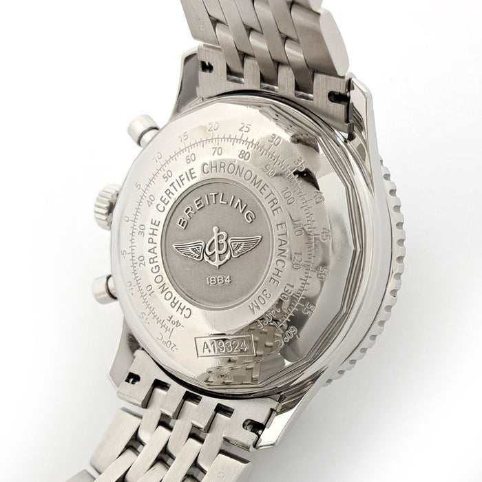 BREITLING
Old Navitimer
With box and warranty card