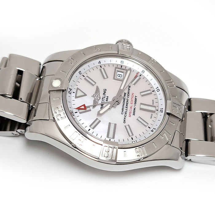 BREITLING 
Avenger II GMT White Shell 
With box and warranty card Avenger 2
