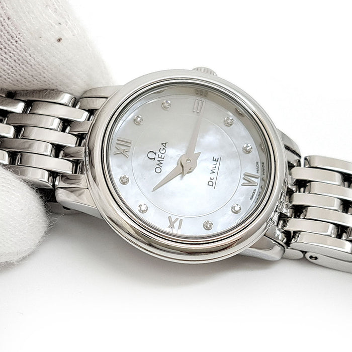 OMEGA
De Ville Prestige
With box and warranty card