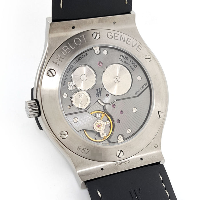 HUBLOT
Classic Fusion Classico Ultra Thin
With Box and Warranty Card