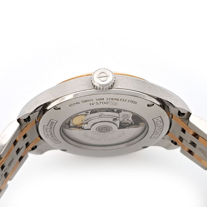 Baume & Mercier 
Clifton Petite Seconde 
Avec boîte et garantie
