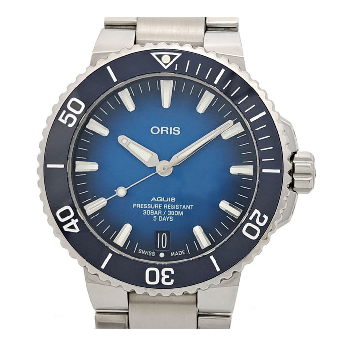 ORIS 
Aquis Date Caliber 400 
With Box and Warranty Card