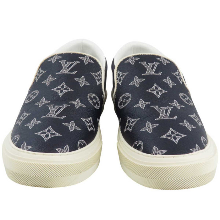LOUIS VUITTON
All-over pattern LV logo 2018 Monogram 1A4BHP Sneakers
Trocadero line Monogram Ink Slip-ons