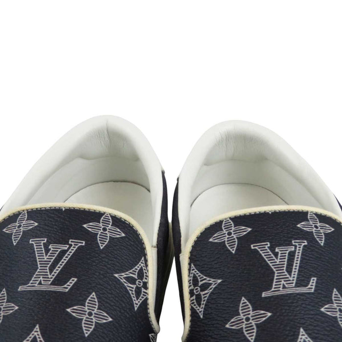 LOUIS VUITTON
All-over pattern LV logo 2018 Monogram 1A4BHP Sneakers
Trocadero line Monogram Ink Slip-ons