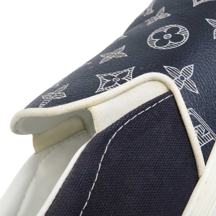 LOUIS VUITTON
All-over pattern LV logo 2018 Monogram 1A4BHP Sneakers
Trocadero line Monogram Ink Slip-ons