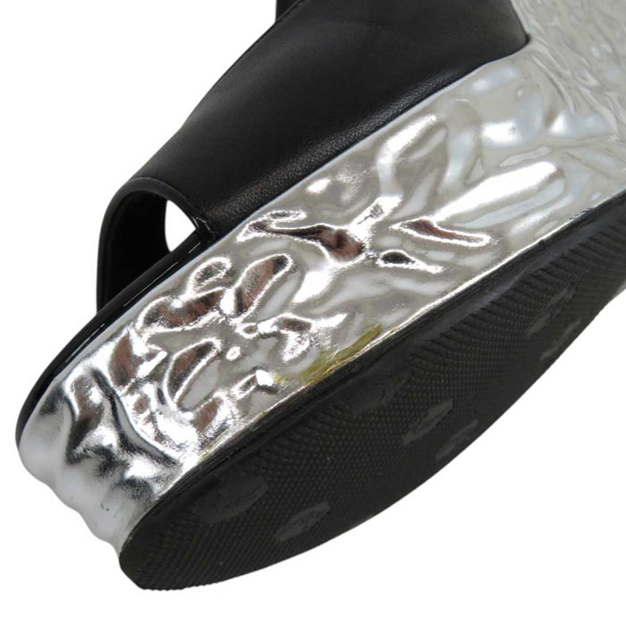CHANEL
COCO CC Logo Wedge Sole Slingback Open Toe
Coco Mark Punching Metallic Sandals