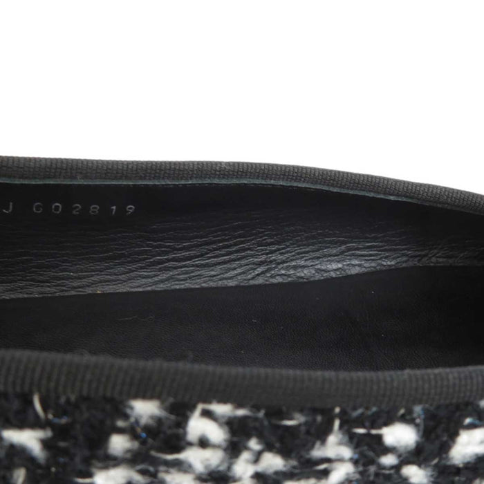 CHANEL 
COCO CC Logo Enamel Round Toe 
Coco Mark Ribbon Tweed Ballet Shoes