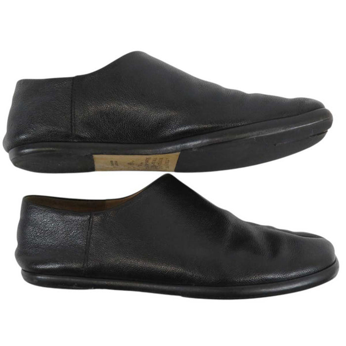 Maison Margiela 
22 Tabi TABI Mules 
Tabi Leather Flat Shoes
