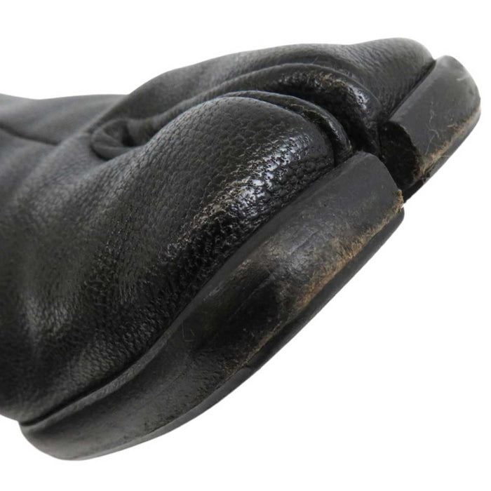 Maison Margiela 
22 Tabi TABI Mules 
Tabi Leather Flat Shoes