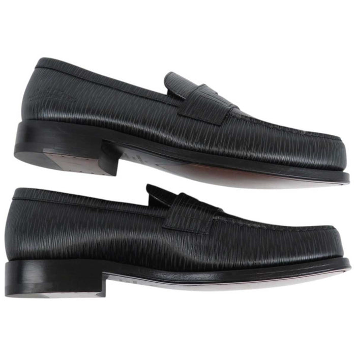 LOUIS VUITTON 
LV ロゴ 型押し 
エピ シグネチャー コインローファー