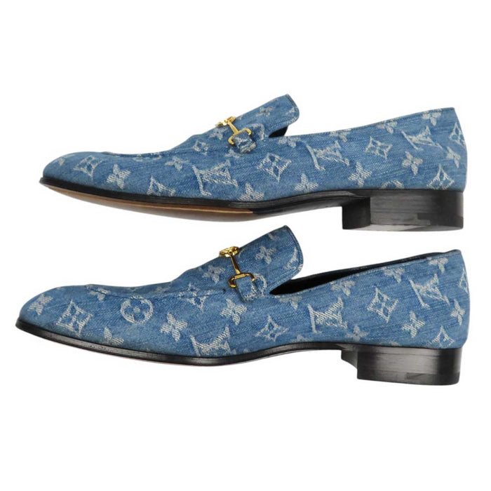 LOUIS VUITTON
18 Year LV Logo Gold Color Metal
Monogram Denim LV Club Line Loafers