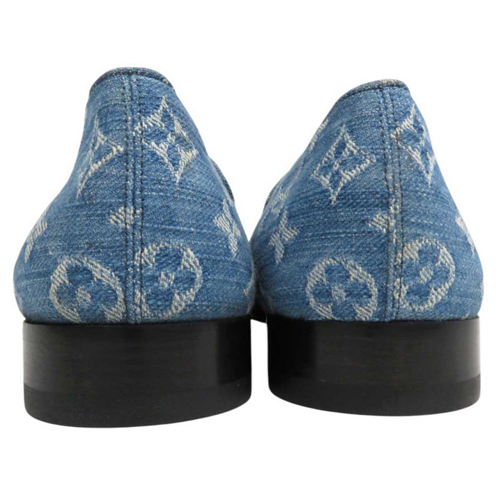 LOUIS VUITTON
18 Year LV Logo Gold Color Metal
Monogram Denim LV Club Line Loafers