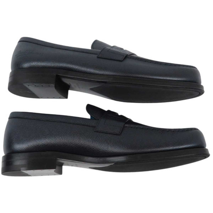 LOUIS VUITTON
2019 LV Logo Embossed
Taiga Signature Coin Loafers