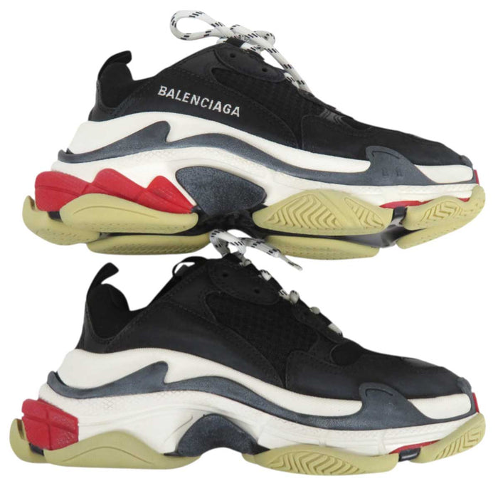 BALENCIAGA 
Triple S Lace-Up Logo 
Triple S 36 Dad Sneakers Platform