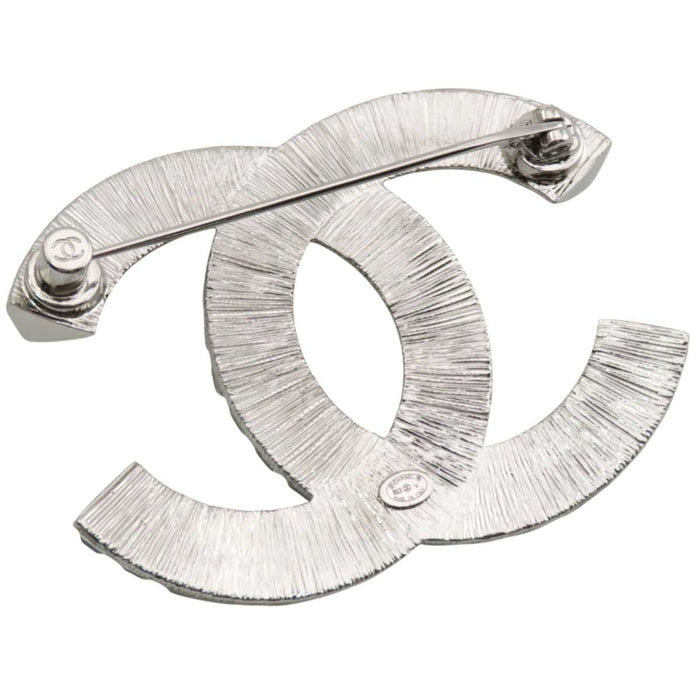 CHANEL 
COCO CC logo silver color metal 
Coco mark strass bijou pin brooch