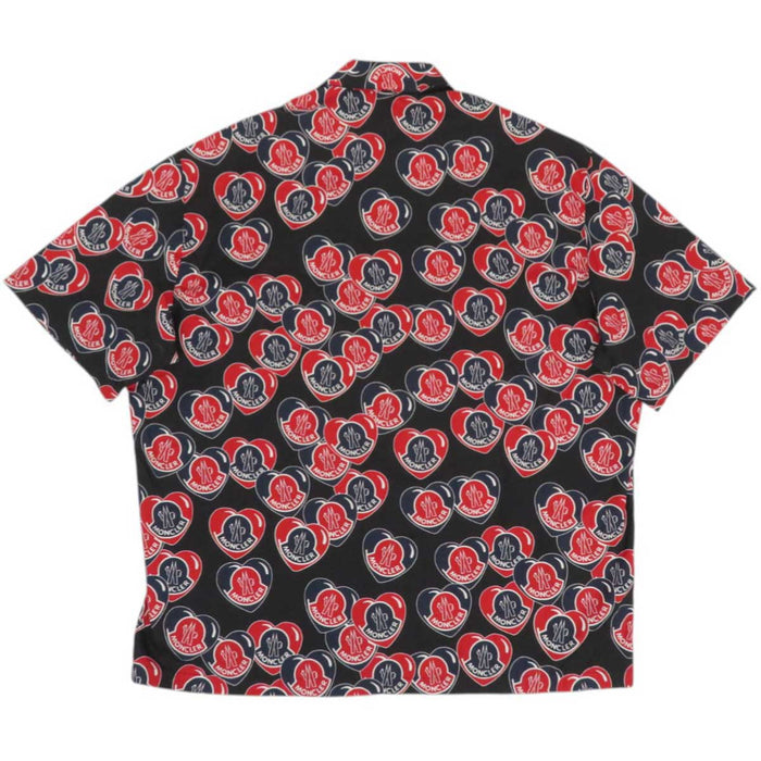 MONCLER 
総柄 ワッペン ハート 
ロゴ コットン 半袖シャツ