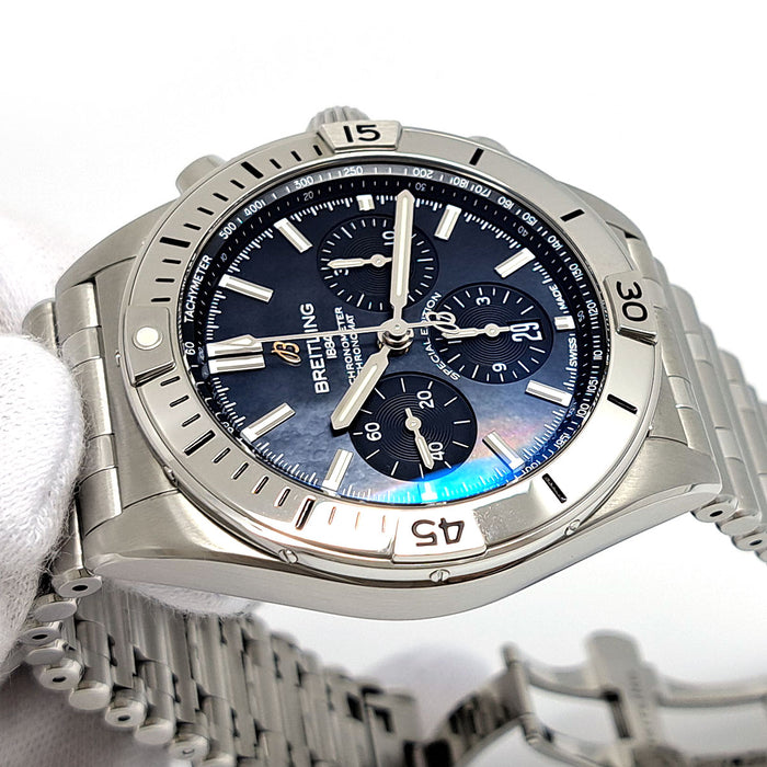 BREITLING
Chronomat B01 Japan Edition
With Box and Warranty Card