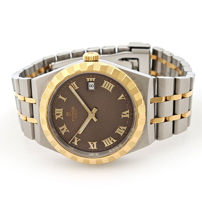 TUDOR
Royal
With box and warranty card