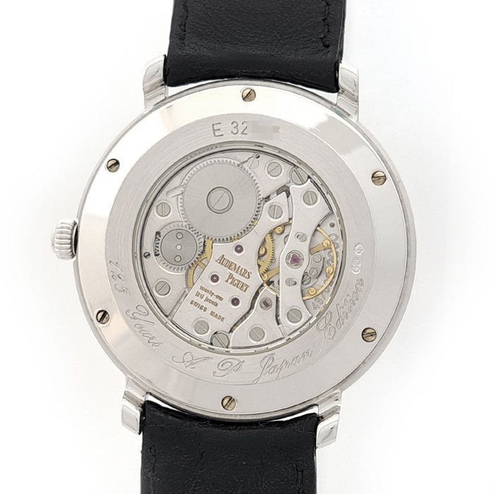 AUDEMARS PIGUET
Jules Audemars Classic
With box and warranty card