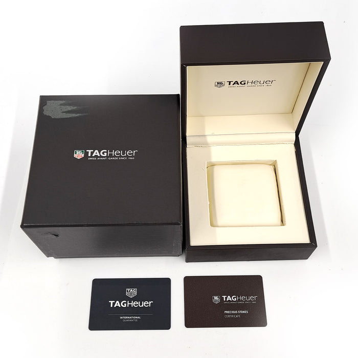 TAG HEUER
Carrera con lunetta di diamanti
Con scatola e garanzia