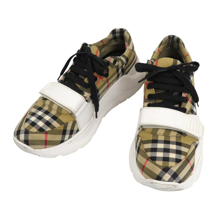 BURBERRY
Logo Curve Sole Lace-Up
Nova Check Leather Sneakers