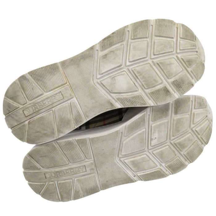 BURBERRY 
ロゴ カーブソール レースアップ 
ノバチェック レザー スニーカー