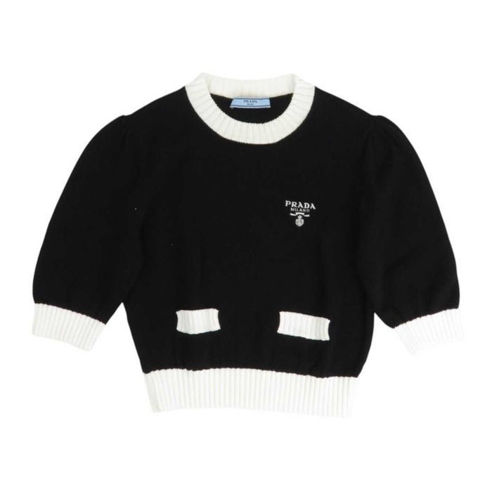PRADA 
刺繍ロゴ リブ編みトリム バイカラー 五分袖 
コットン クルーネック ハーフスリーブ セーター
