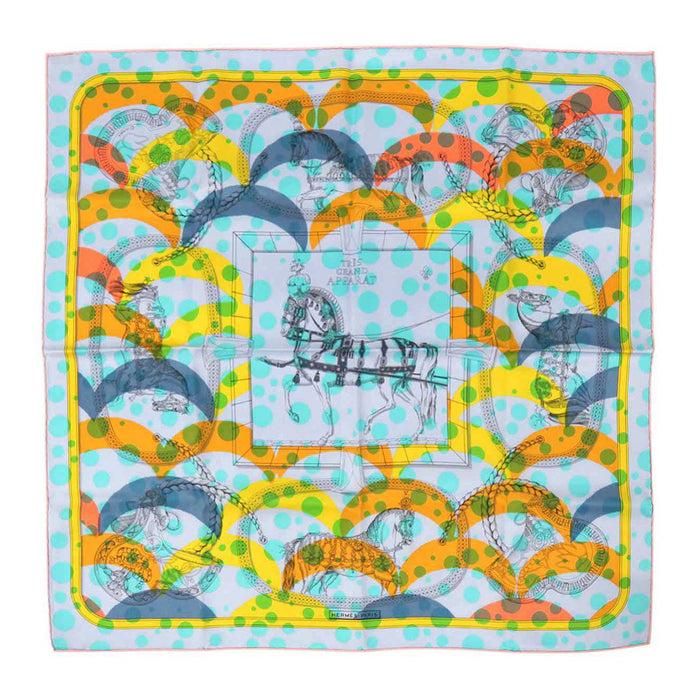 HERMES
Silk Large Scarf Neckerchief
Carré 70 TRES GRAND APPARAT Très Grand Apparat