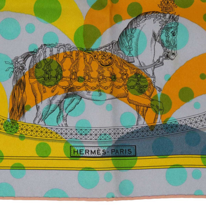 HERMES
Silk Large Scarf Neckerchief
Carré 70 TRES GRAND APPARAT Très Grand Apparat