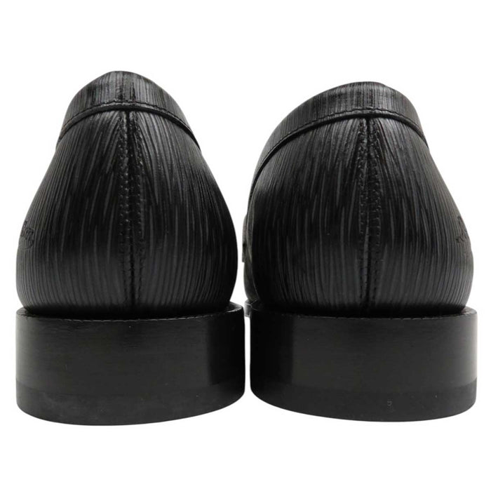 LOUIS VUITTON
18 Year LV Logo Embossed
Epi Signature Coin Loafers