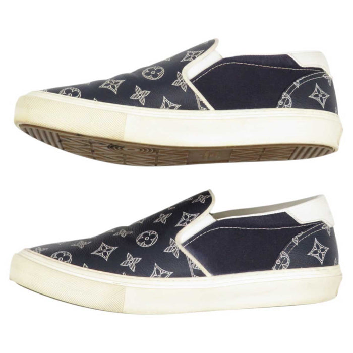 LOUIS VUITTON
LV Logo 2018 Monogram 1A4BHP Sneakers
Trocadero Line Monogram Ink Slip-ons